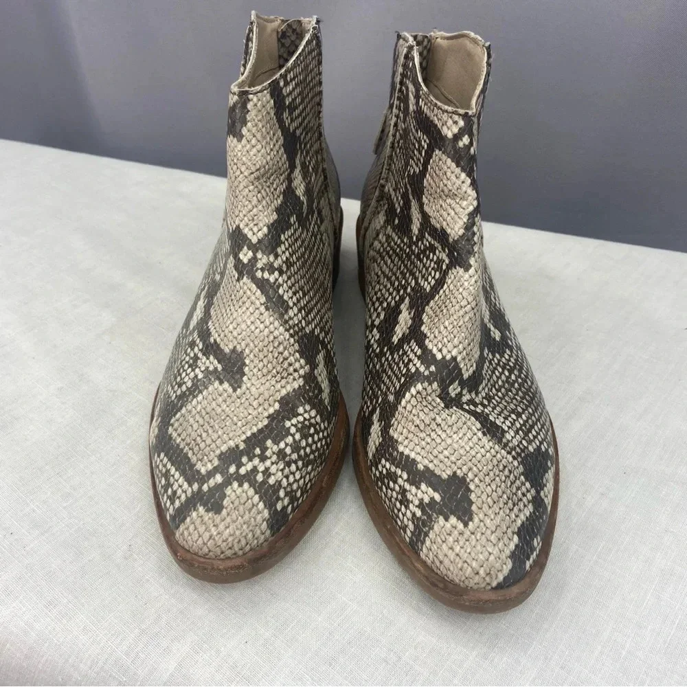 Dolce Vita Tavin Ankle‎ Bootie in Snakeskin Reptile Size 8